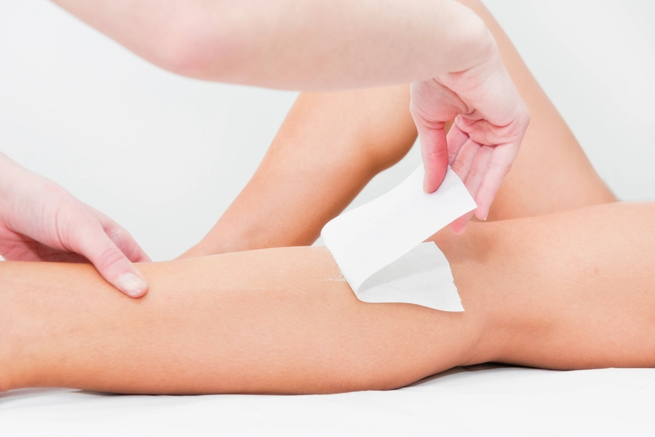 Half Leg & Bikini Wax 1 Half Leg & Bikini Wax